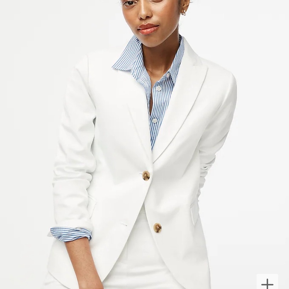 NWT Jcrew factory Cotton-blend two-button blazer in white. Size 18. Fully lined.